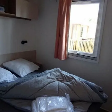 مكان تخييم Mobilhome Julien En Born